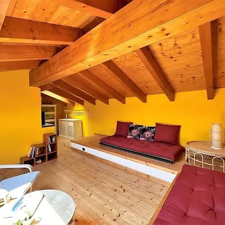 Glittering View * Carate Urio