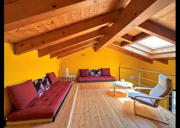 Glittering View * Carate Urio