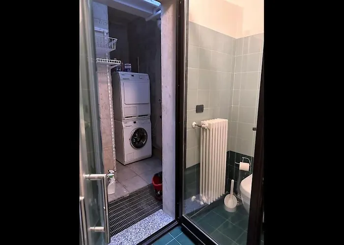 Glittering View Carate Urio