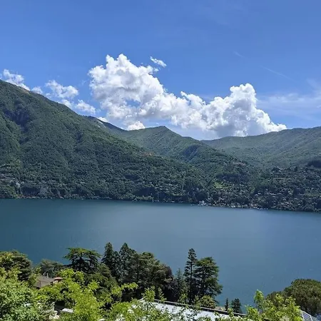 Glittering View Dom wakacyjny Carate Urio